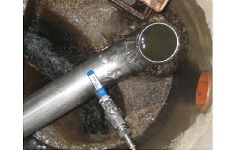 Durchflussmessung mit Schwanenhalsdüker Durchflussmessung mit Schwanenhalsdüker